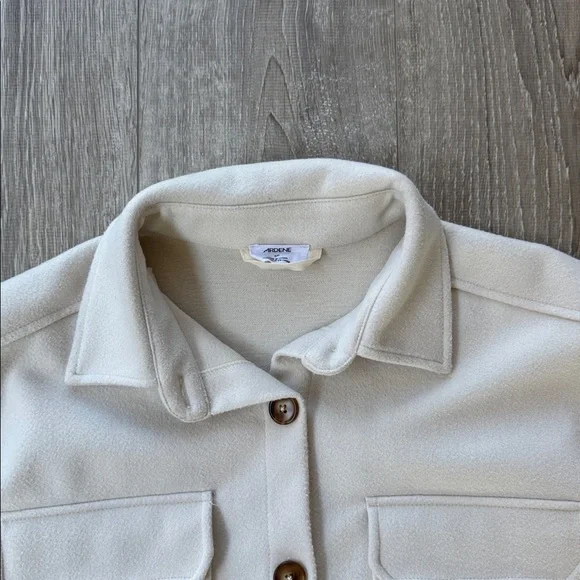 NEW Oversized Shacket - Picture 4 of 9